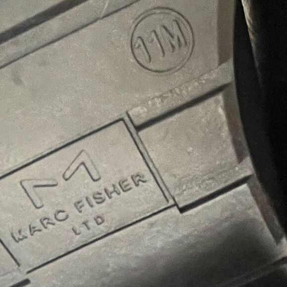 Marc Fisher Vanlisa Leather Lug Sole Pull On Chelsea Boots Size 11 NWOB - Picture 8 of 12